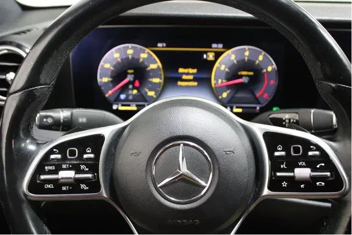 $24981 : Mercedes-Benz E-Class 2020 E image 8