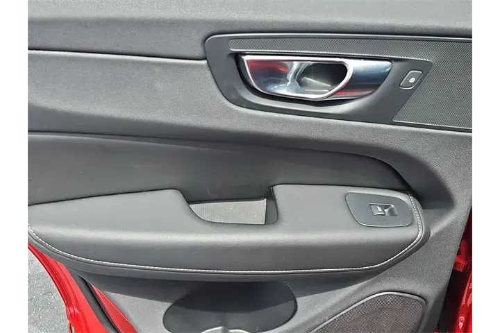 $26990 : Volvo XC60 2022 B5 Inscripti image 9