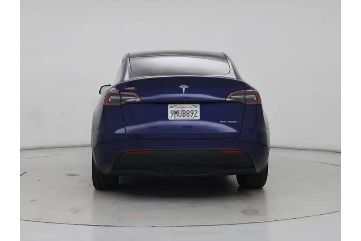 $37998 : Tesla Model Y 2024 AWD Long image 6