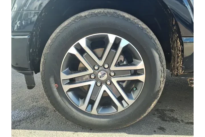 $37405 : Ford F-150 2023 4x4 XL 4dr S image 10