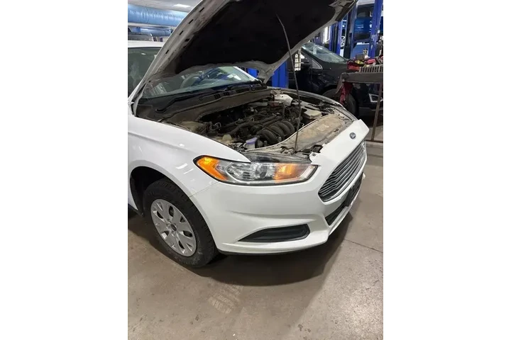 Ford Fusion 2014 S 4dr Sedan image 3