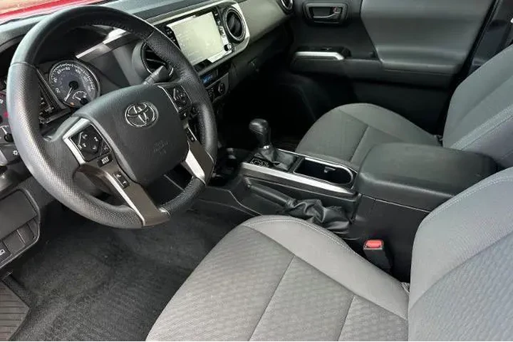 $34850 : Toyota Tacoma 2023 4x2 TRD O image 9