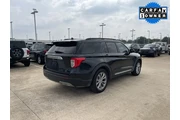 $30359 : Ford Explorer 2023 XLT 4dr S thumbnail