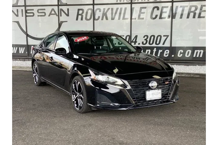 $19867 : Nissan Altima 2025 2.5 SR 4d image 2