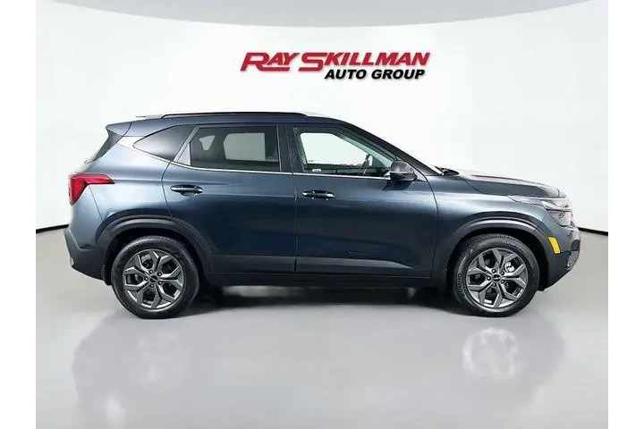 $22975 : Kia Seltos 2024 S 4dr SUV image 8