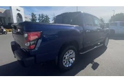 $39642 : Nissan Titan 2020 4x4 SV 4dr thumbnail