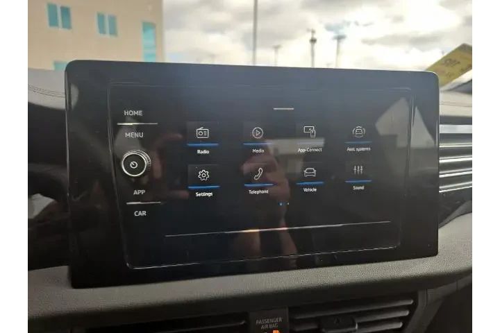 $19918 : Volkswagen Jetta 2025 Sport image 9