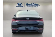 $17266 : Hyundai ELANTRA 2022 SEL 4dr thumbnail