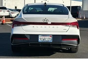$29359 : Hyundai ELANTRA Hybrid 2025 thumbnail