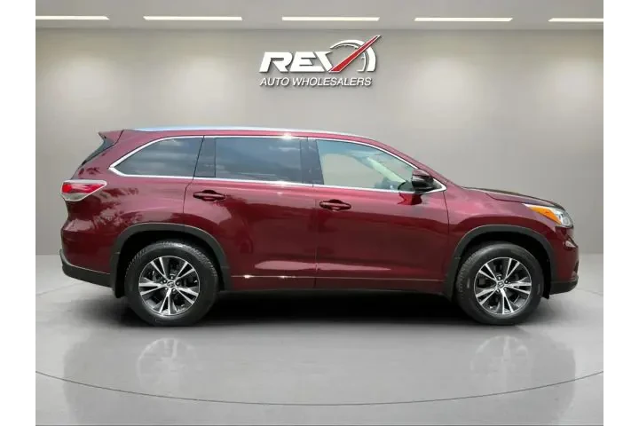 $19480 : 2016 TOYOTA HIGHLANDER XLE SP image 6