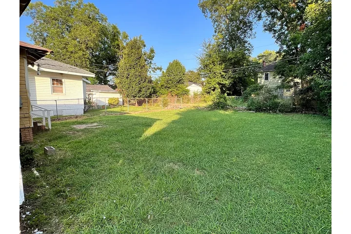 $1300 : House fr rent in Birmingham AL image 9