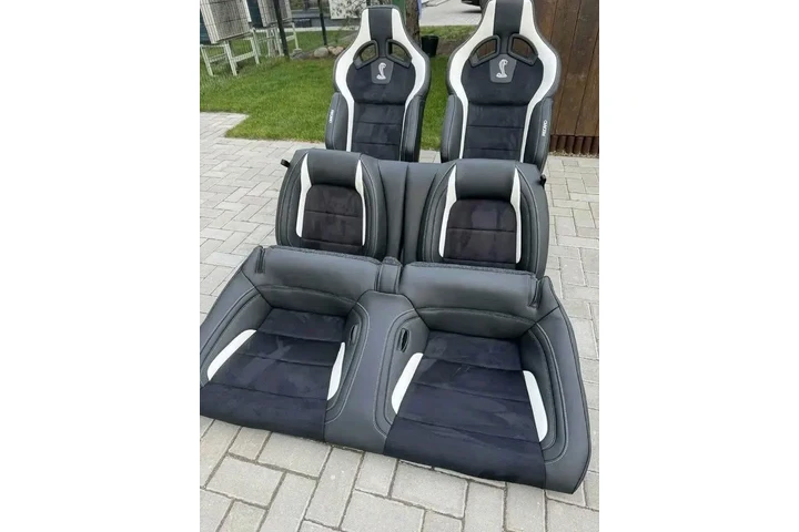 $2500 : 2015+ Mustang Recaro seats image 3
