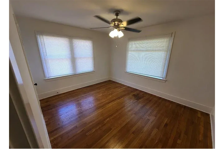 $2200 : MONTEBELLO rental + UTILITIES image 5