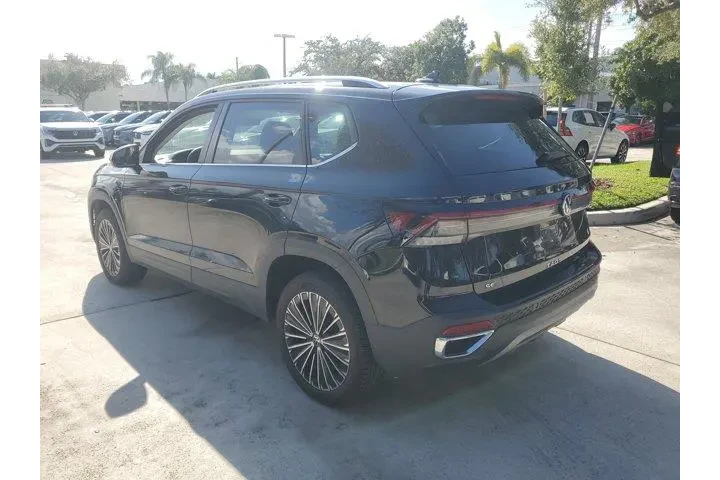 $25488 : Volkswagen Taos 2025 SE 4dr image 7