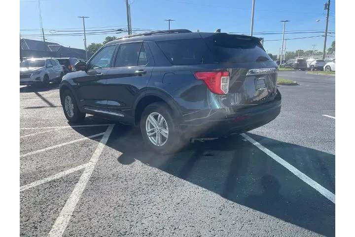 $30450 : Ford Explorer 2022 AWD XLT 4 image 6