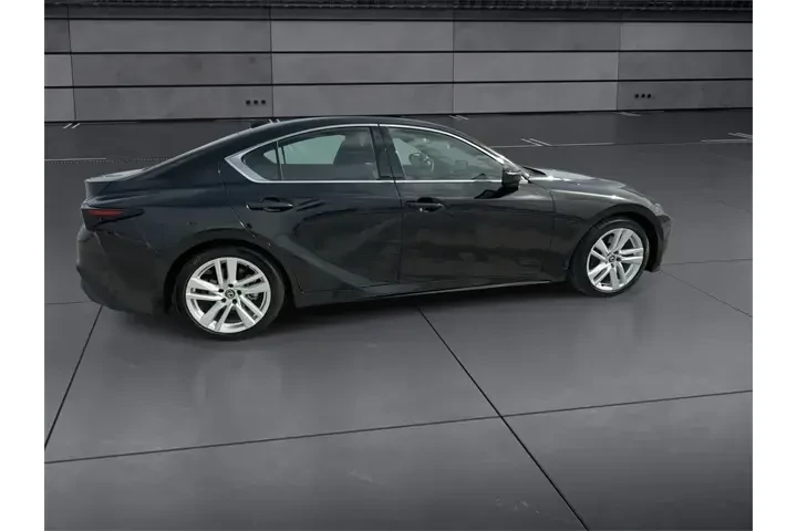 $39788 : Lexus IS 300 2024 4dr Sedan image 9