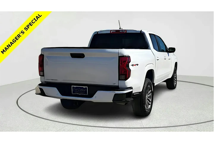 $33427 : Chevrolet Colorado 2024 4x4 image 7