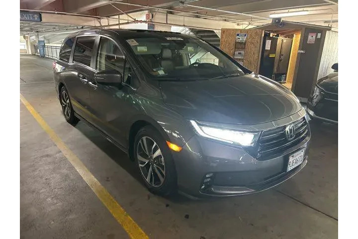 $39998 : Honda Odyssey 2024 Touring 4 image 1