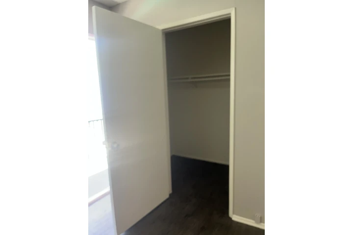 $1595 : For rent apt image 3