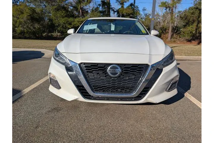 $18835 : Nissan Altima 2022 2.5 SV 4d image 6