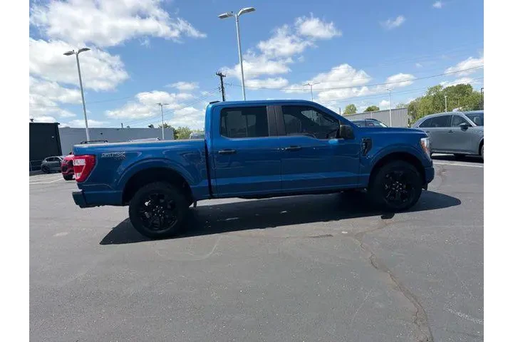 $35980 : Ford F-150 2022 4x4 XL 4dr S image 7