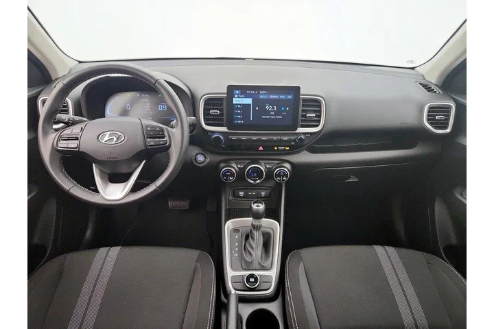 $21998 : Hyundai VENUE 2025 SEL 4dr C image 9