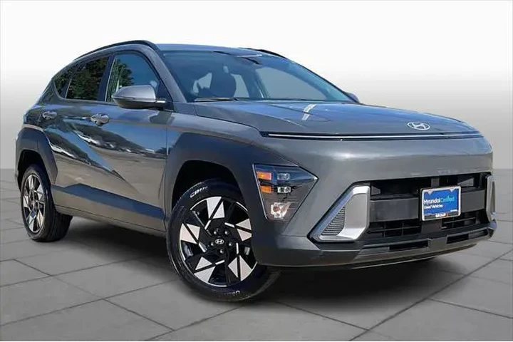 $21999 : Hyundai KONA 2025 AWD SEL 4d image 2
