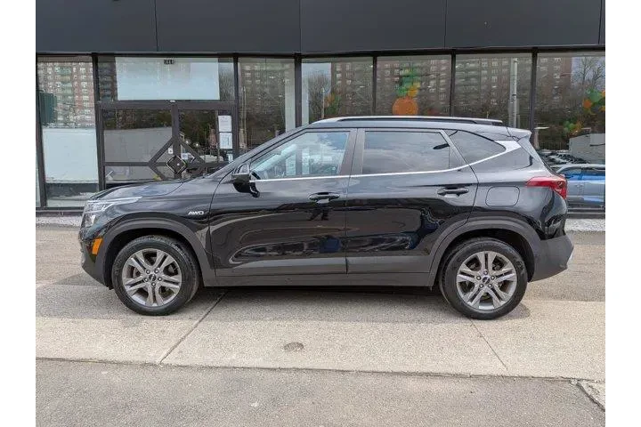 $21895 : Kia Seltos 2023 AWD S 4dr SU image 10