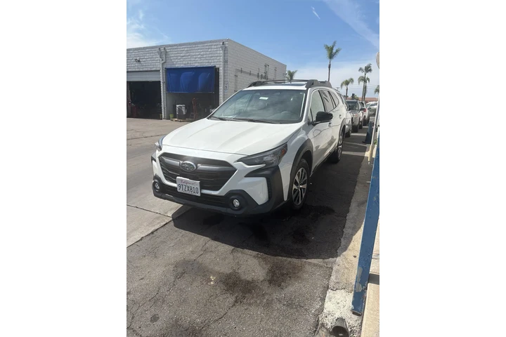 $32995 : Subaru Outback 2025 AWD Prem image 1