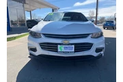 2016 Malibu Hybrid thumbnail