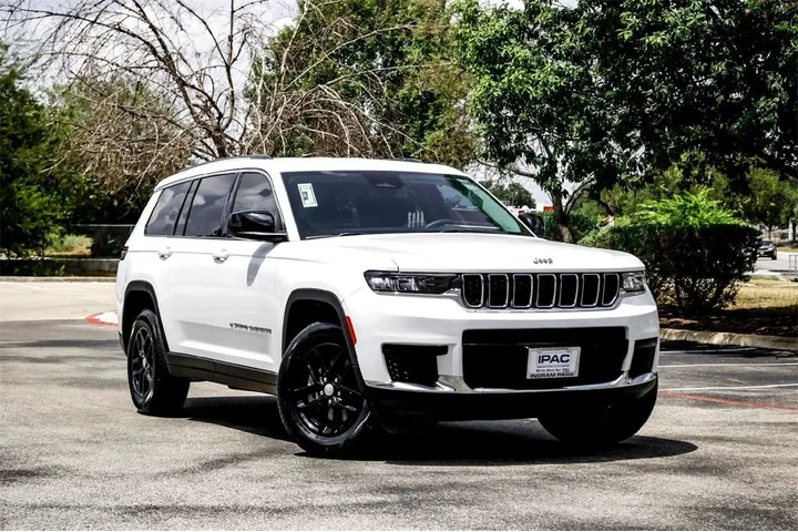 $25994 : Jeep Grand Cherokee L 2023 4x image 1