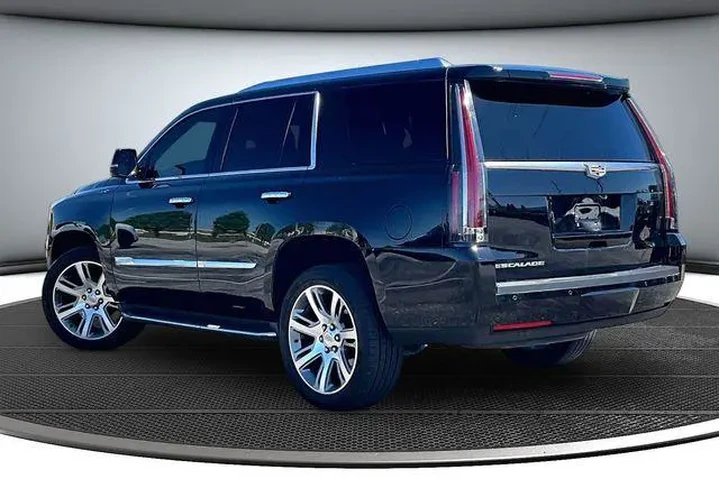 $22000 : Cadillac Escalade 2016 4X4 L image 4