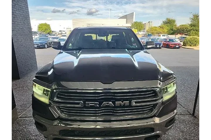 $27247 : Ram 1500 2020 4x4 Laramie 4d image 1