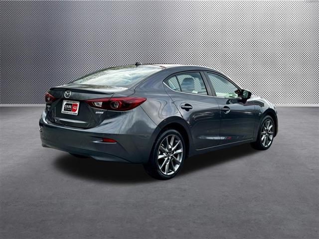 $18053 : 2018 MAZDA 3 Grand Touring image 7