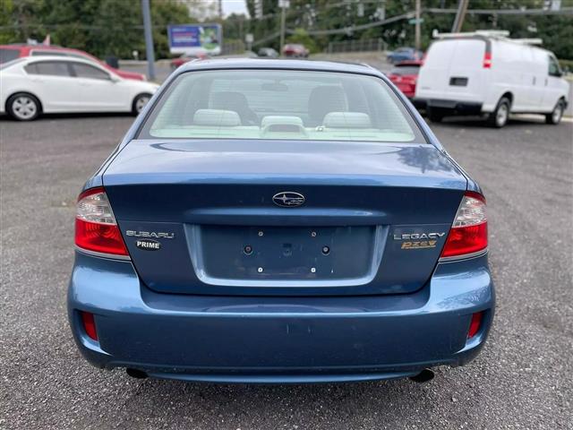 $4900 : 2008 SUBARU LEGACY2008 SUBARU image 6