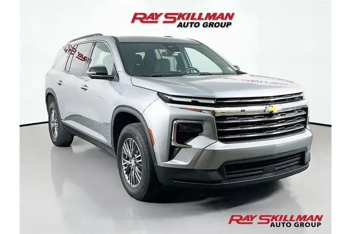 $37975 : Chevrolet Traverse 2024 LT 4 image 1