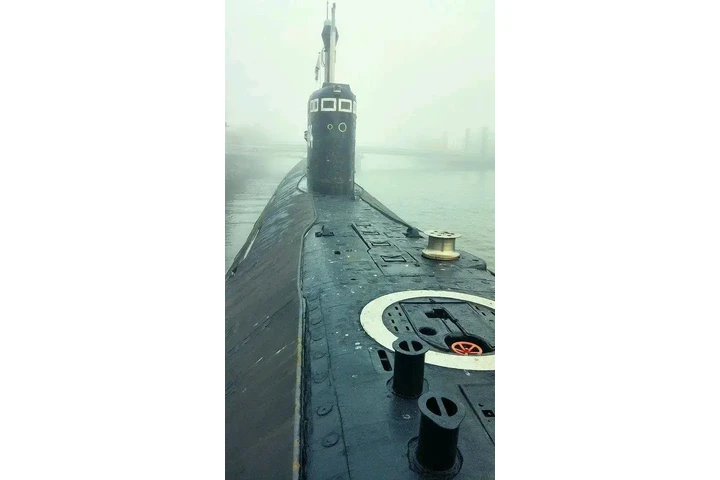 $300000 : Submarine For Sale image 5