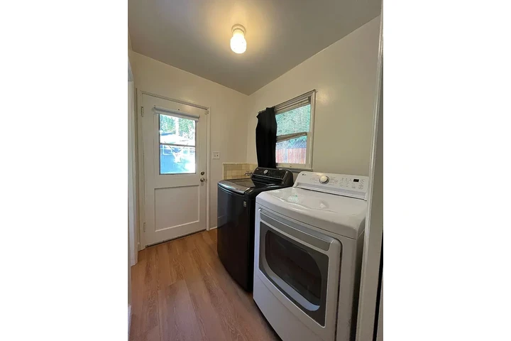 $800 : Ubicación en Sherman Oaks image 5