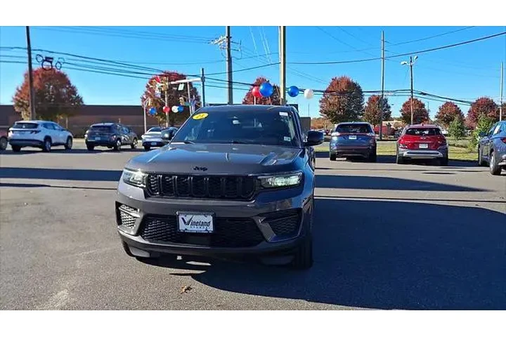 $31995 : Jeep Grand Cherokee 2023 4x4 image 5
