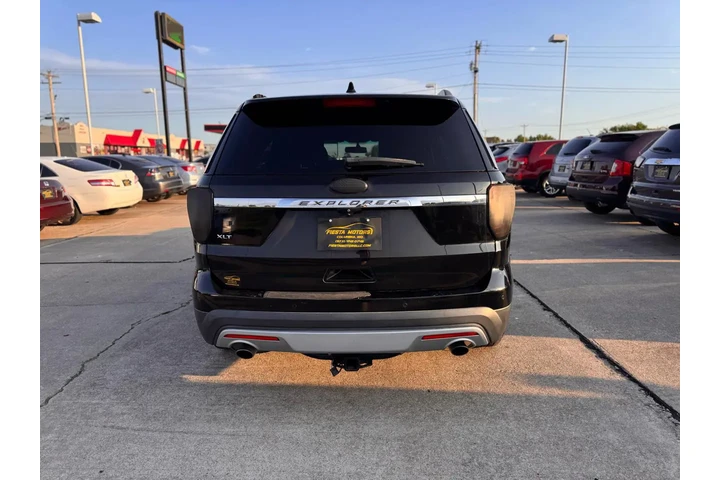 $10999 : 2016 Explorer XLT FWD image 9