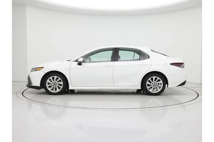$23998 : Toyota Camry 2024 LE 4dr Sed image 3