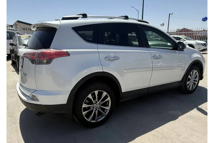 $12900 : 2017 RAV4 Limited image 8