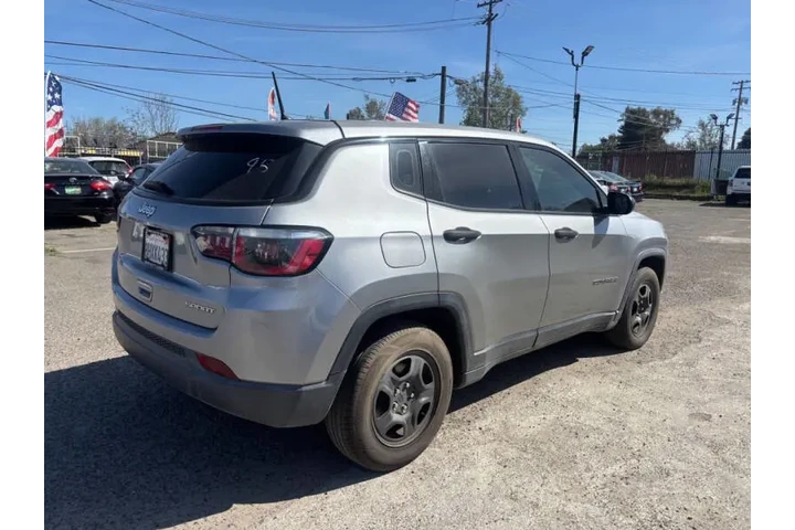 $11949 : 2018 Compass Sport image 6