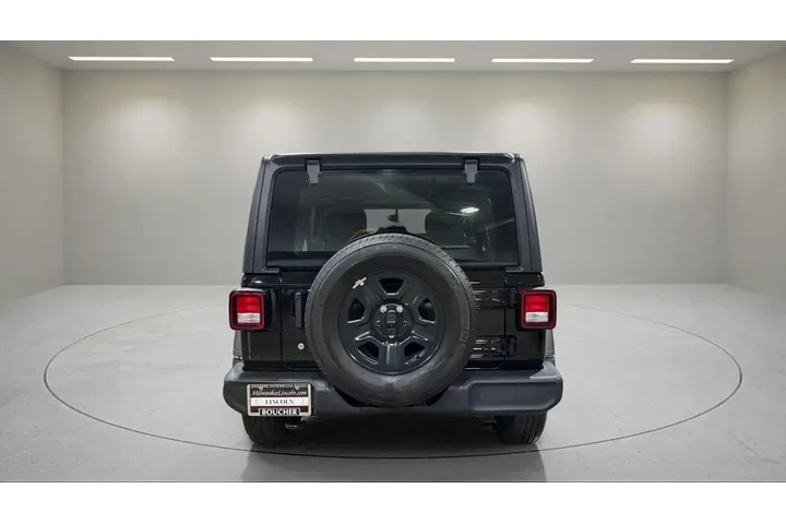 $30995 : Jeep Wrangler Unlimited 2022 image 4