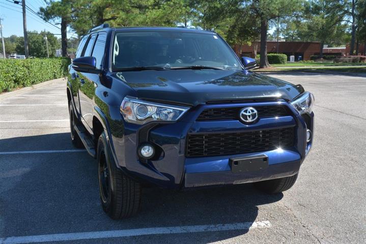 2019 4Runner SR5 Premium image 4