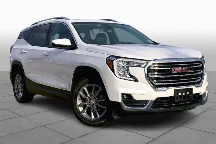 $20381 : GMC Terrain 2022 SLT 4dr SUV image 2