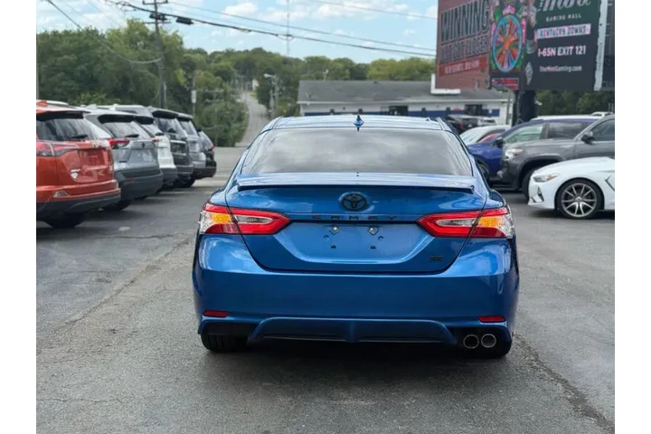 $19995 : 2020 Camry SE image 10