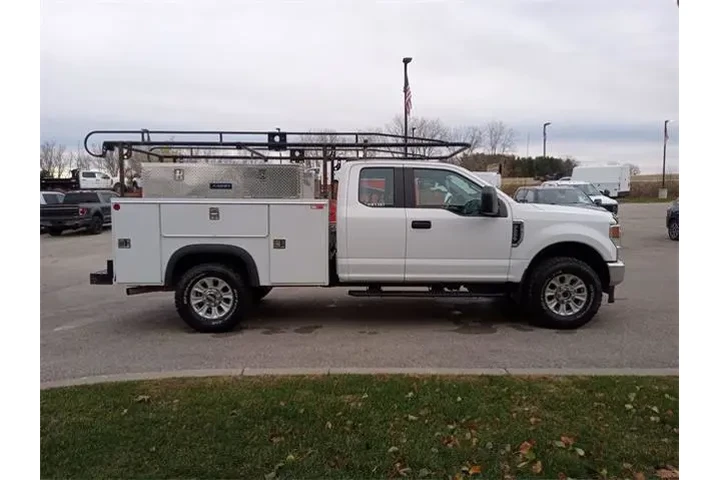 $27800 : Ford F-250 Super Duty 2021 4 image 6