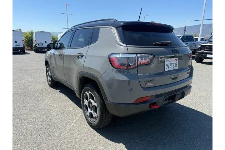 $19380 : Jeep Compass 2022 4x4 Trailh image 2