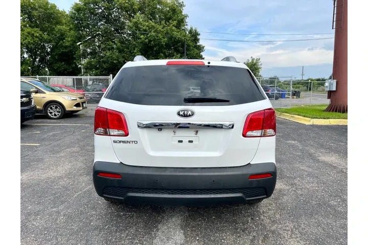 $7495 : 2011 Sorento LX image 7